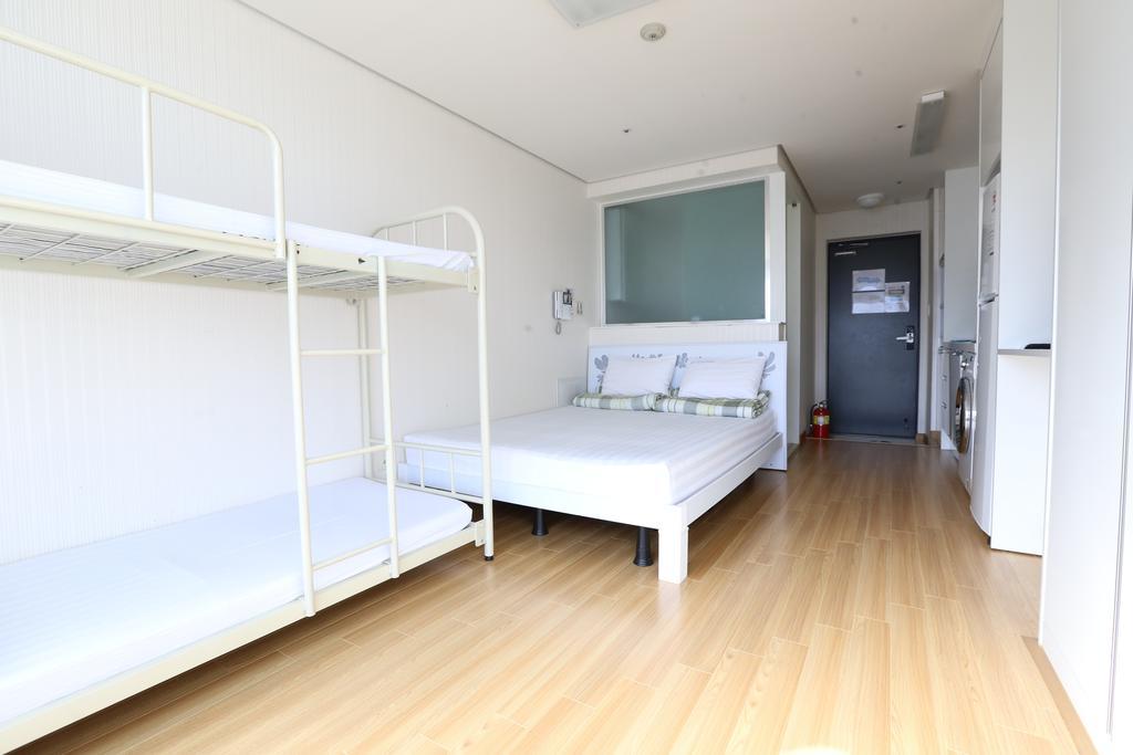 Phil House Hostel Guri Ruang foto