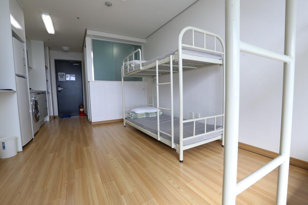Phil House Hostel Guri Ruang foto