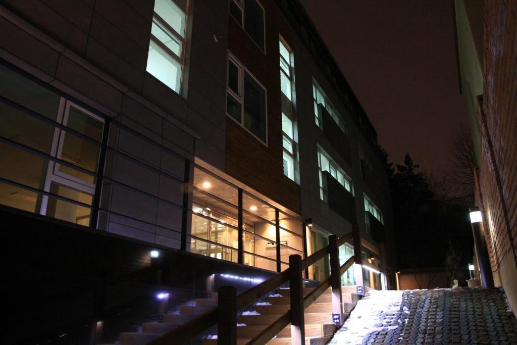 Phil House Hostel Guri Bagian luar foto