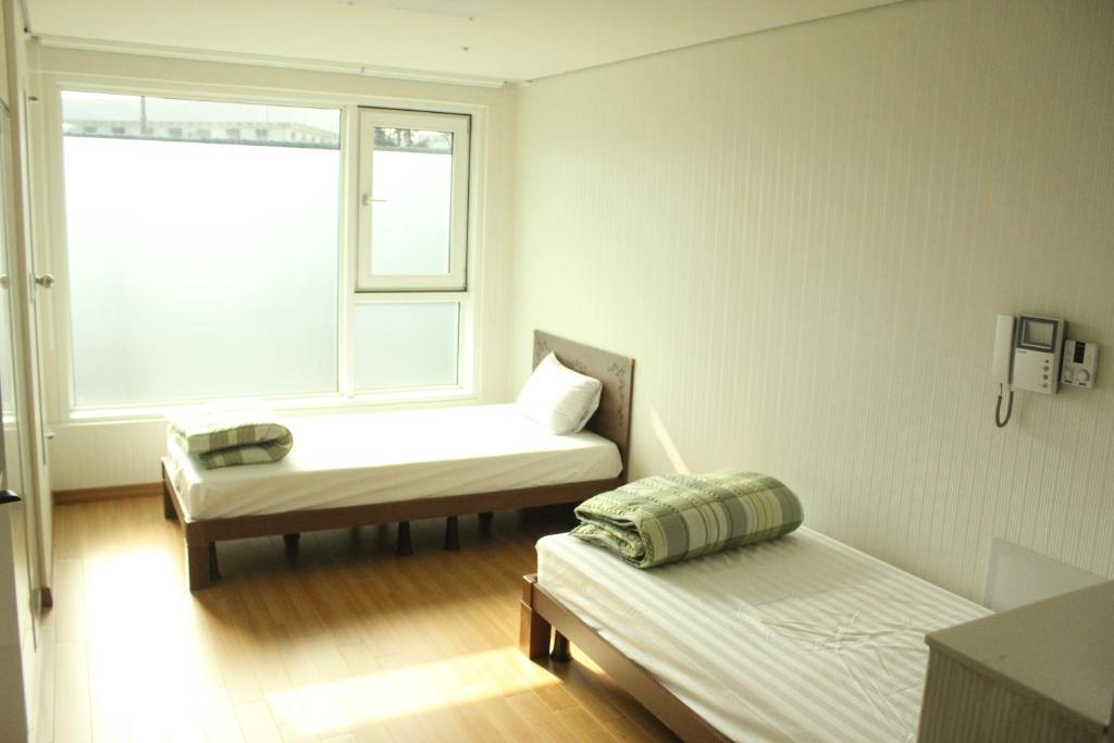 Phil House Hostel Guri Ruang foto